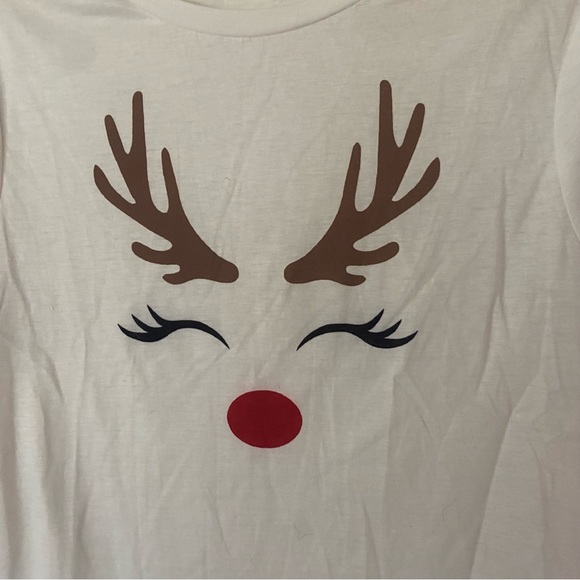 SHEIN women’s reindeer shirt sleeve tee - Picture 2 of 7